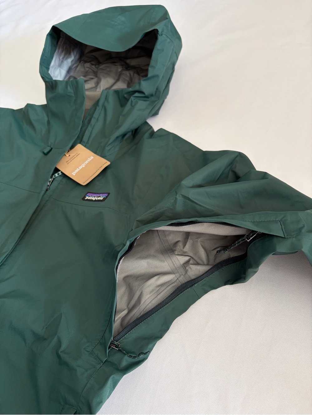 Patagonia Torrentshell 3L Rain Jacket Women's Size M Cascade Green - Picture 4 of 10